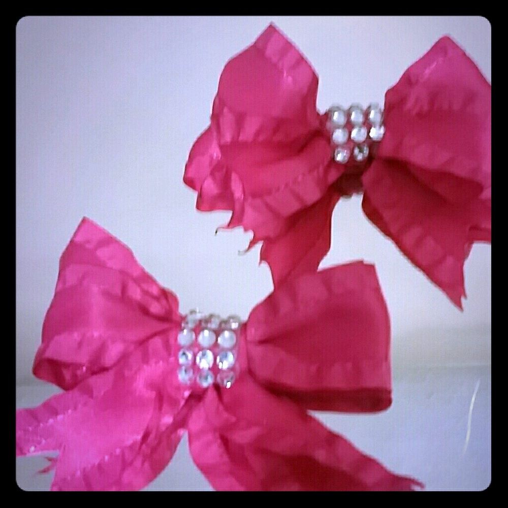 Bright pink hair bows... Hair clips